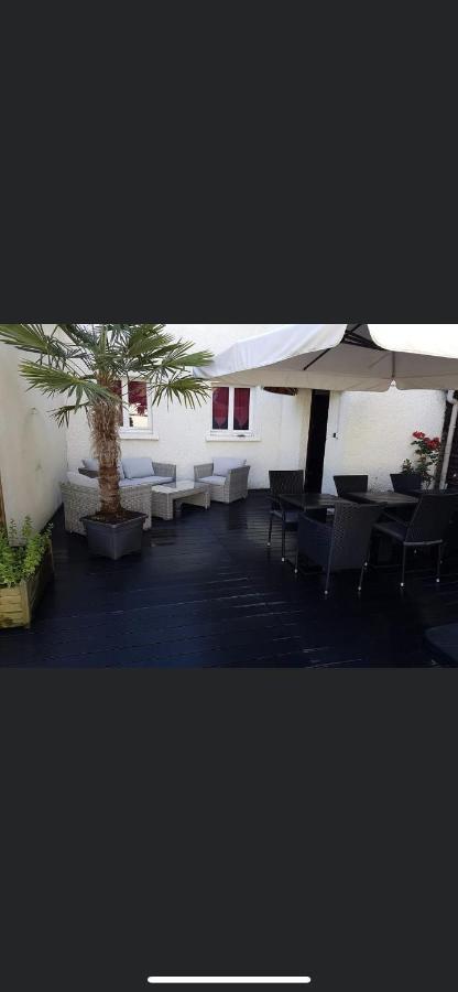 Hotel Restaurant Le Picardie Chauny 外观 照片