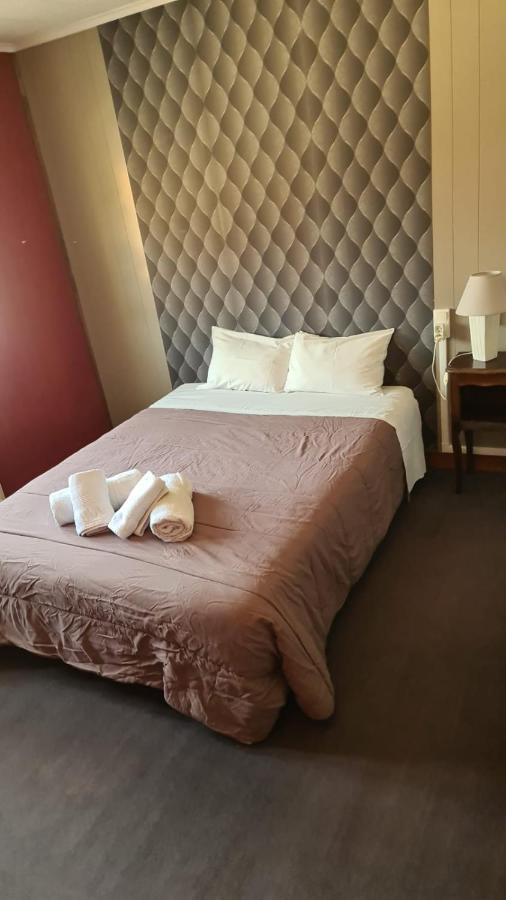 Hotel Restaurant Le Picardie Chauny 外观 照片